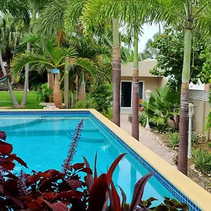 4* Casa de hóspedes Hibiscus House